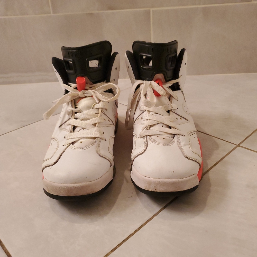 Jordan 6 Retro Infared White - Picture 2 of 6